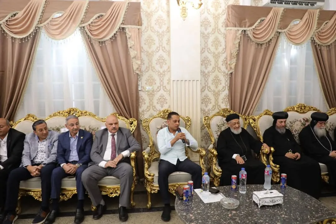 محافظ المنيا يُرحب بممثلي الكنيسة لتهنئتهم بالعيد ويؤكد: “محبتكم رسالة من الله”