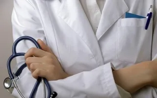 طبيب يحقق ثروة من خلال الاحتيال على المرضى: 13 عقاراً فاخراً وطائرة خاصة وسيارة مازيراتي.