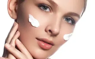 واقيات الشمس: الحماية الأساسية لبشرتك