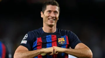 برشلونة يكتشف اللاعب المثالي ليحل محل ليفاندوفسكي