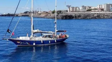 بريطانيا: الوضع في غزة مزرٍ.. على إسرائيل معالجة موقف احتجاز سفينة “مادلين”
