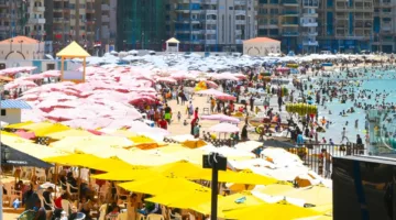 عيد مليء بالفرح: تفاصيل حول إقبال الزوار والمصطافين على الإسكندرية خلال الاحتفالات.