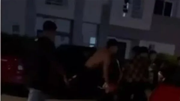 الجهات الأمنية تحقق في تسجيل مشاجرة شباب في قرية أمواج على الساحل الشمالي