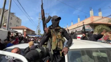 تقارير عبرية: عناصر الفصائل المسلحة في غزة متورطون في تهريب وبيع المخدرات والابتزاز تحت إشراف جهاز “الشاباك”