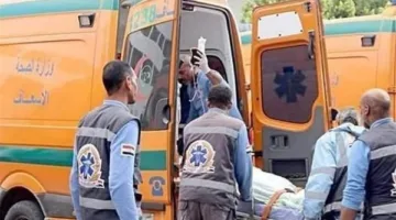 إصابة 11 فردًا جراء انقلاب حافلة صغيرة في القطامية