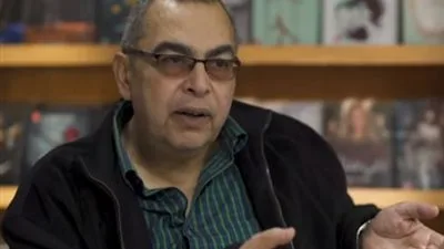 أحمد خالد توفيق: رقصة الظلال بين الوجود والعدم في فكر العرّاب أحمد خالد توفيق: رقصة الظلال بين الوجود والعدم في فكر العرّاب