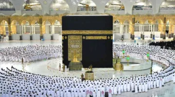 حكم أداء العمرة بعد الانتهاء من مناسك الحج: رد المفتي السابق.