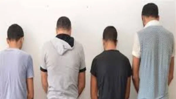 احتدام النزاعات يتسبب بإصابة عامل بإعاقة دائمة ويؤكد السجن القاسي للأشقاء الأربعة