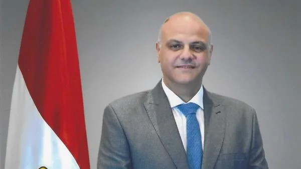 محافظ القليوبية: تلقينا 2778 طلبًا لتقنين الأوضاع، وتم إنجاز 1542 عقدًا حتى الآن محافظ القليوبية: تلقينا 2778 طلبًا لتقنين الأوضاع، وتم إنجاز 1542 عقدًا حتى الآن