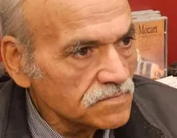 ناجي ظاهر: اللونان البني والأسود