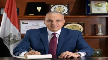 وزير الري يثني على جهود موظفي الوزارة خلال عيد الأضحى في خدمة المواطنين.