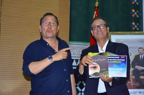 محنة الناقد الجاهل بعلم الجمال: سقوطه المحتوم في فخ النقد الانطباعي