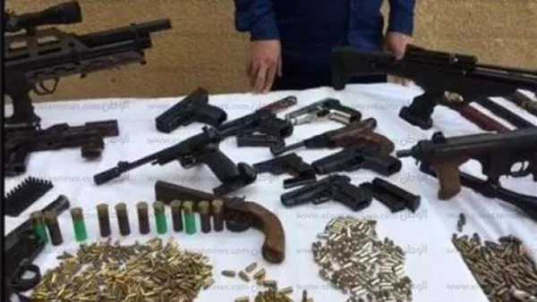استيلاء على أكثر من 37 كيلو من المخدرات و4 قطع سلاح ناري خلال عمليات تفتيش موسعة