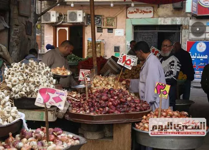 أسعار الخضروات والفواكه في سوق العبور اليوم الثلاثاء: الليمون بـ 55 جنيهاً أسعار الخضروات والفواكه في سوق العبور اليوم الثلاثاء: الليمون بـ 55 جنيهاً