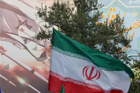 تل أبيب: القبض على إسرائيلي بتهمة التواصل مع إيران تل أبيب: القبض على إسرائيلي بتهمة التواصل مع إيران