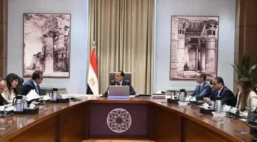 رئيس الوزراء ي reaffirm دعم الحكومة للقطاع الصحي ويشدد على التزامها بتلبية الاحتياجات الأساسية