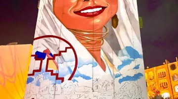 فنانون مبدعون يبرزون جماليات مذهلة في جداريات أسوان.. اكتشفوا التفاصيل!