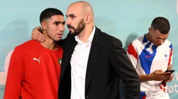 وليد الركراكي يثير النقاش حول عدم فوز لاعب أفريقي بالكرة الذهبية