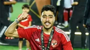 أكرم توفيق يغادر مطار القاهرة متوجهًا إلى الدوحة لبدء مغامرته الجديدة