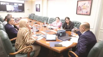 وزير العمل يتناقش مع وفد من “الاتحاد الأوروبي” حول سبل التعاون في المجالات المشتركة.