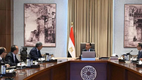 رئيس الوزراء يناقش فرص الاستثمار في مجالي السياحة والتراث الثقافي رئيس الوزراء يناقش فرص الاستثمار في مجالي السياحة والتراث الثقافي