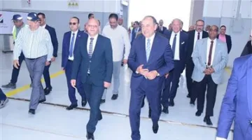 وزير قطاع الأعمال يزور شركة النصر للسيارات لمتابعة التحضيرات النهائية لمصنع سيارات الركوب