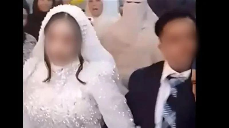 فيديو: عريس مصري يعاني من متلازمة داون وبيان رسمي حول صحة الزواج فيديو: عريس مصري يعاني من متلازمة داون وبيان رسمي حول صحة الزواج