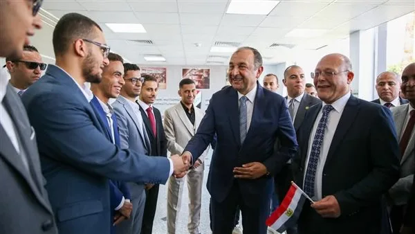 وزير قطاع الأعمال: بدء تشغيل مصنع أتوبيسات “النصر للسيارات” يعد خطوة أساسية في إحياء الشركة. وزير قطاع الأعمال: بدء تشغيل مصنع أتوبيسات “النصر للسيارات” يعد خطوة أساسية في إحياء الشركة.