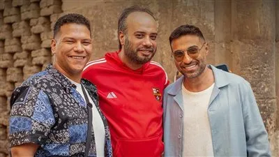 حاتم صلاح يُظهر إطلالة جديدة.. صور حصرية من كواليس مسلسل ابن النادي