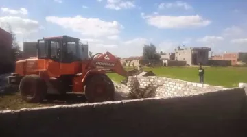 محافظ كفر الشيخ يراقب حملة إزالة التعديات على أملاك الدولة والأراضي الزراعية في موجتها السادسة والعشرين