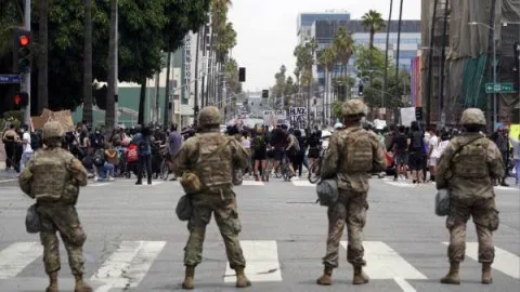 سلطات كاليفورنيا تطالب المحكمة بحظر نشر القوات العسكرية في لوس أنجلوس سلطات كاليفورنيا تطالب المحكمة بحظر نشر القوات العسكرية في لوس أنجلوس