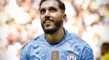 مانشستر سيتي يضم اللاعب الفرنسي ذي الأصول الجزائرية ريان شرقي.