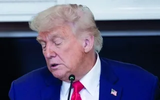 ترامب: نشر القوات في لوس أنجلوس حال دون “احتراقها بالكامل”