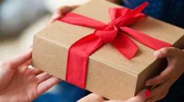 هل صحيح أن الهدية ليست هدية إذا أُهديت؟ .. حقيقة شائعة بين الناس