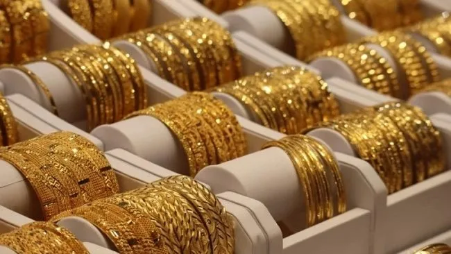 سعر الذهب اليوم الأربعاء 11-6-2025 يسجل ارتفاعاً ملحوظاً في بداية التداولات الصباحية.. وعيار 21 في الوقت الراهن سعر الذهب اليوم الأربعاء 11-6-2025 يسجل ارتفاعاً ملحوظاً في بداية التداولات الصباحية.. وعيار 21 في الوقت الراهن