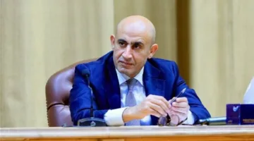 تحالف معلمي مصر يطالب بإجراء مسابقة لتوظيف الإداريين في التعليم مثلما حدث مع المدرسين في الحصة.