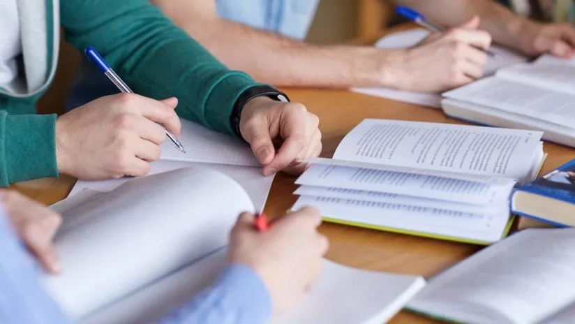 لطلاب الثانوية العامة والأزهر.. دعاء يعزز تركيزك في المذاكرة ويساعد في سرعة الحفظ والتذكر. لطلاب الثانوية العامة والأزهر.. دعاء يعزز تركيزك في المذاكرة ويساعد في سرعة الحفظ والتذكر.