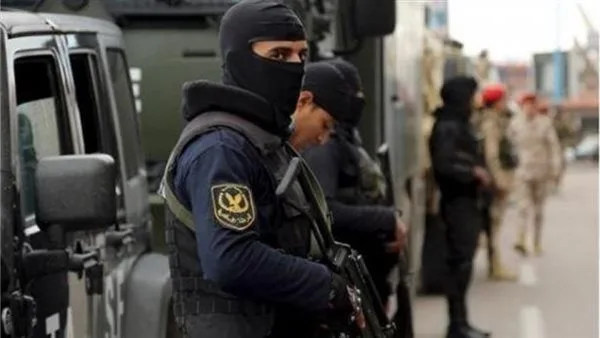 إلقاء القبض على 16 مطلوبًا و15 بلطجيًا خلال 24 ساعة إلقاء القبض على 16 مطلوبًا و15 بلطجيًا خلال 24 ساعة