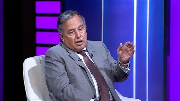 نبيل فهمي: إذا كان بإمكاني العودة بالزمن، لاخترت الدبلوماسية، فخدمة مصر شرف لا يضاهيه شيء.