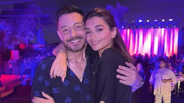 أحمد زاهر يناشد الجمهور بالدعاء لابنته ملك إثر تعرضها لوعكة صحية غير متوقعة. أحمد زاهر يناشد الجمهور بالدعاء لابنته ملك إثر تعرضها لوعكة صحية غير متوقعة.