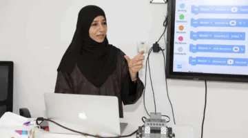 600 مشارك في أنشطة برنامج مركز العلوم والتكنولوجيا في وزارة الداخلية