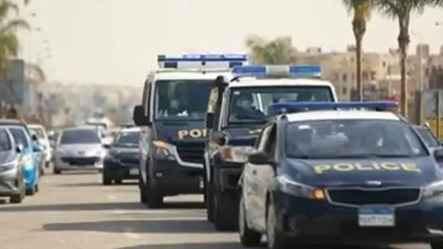 قوات الأمن في أسوان تداهم موقعًا لتجارة المخدرات وتسفر عن مقتل 5 عناصر إجرامية.