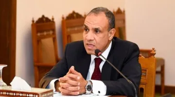 وزير الخارجية يشدد على أهمية تقليل التوتر في المنطقة واستخدام السبل الدبلوماسية لحل النزاعات.