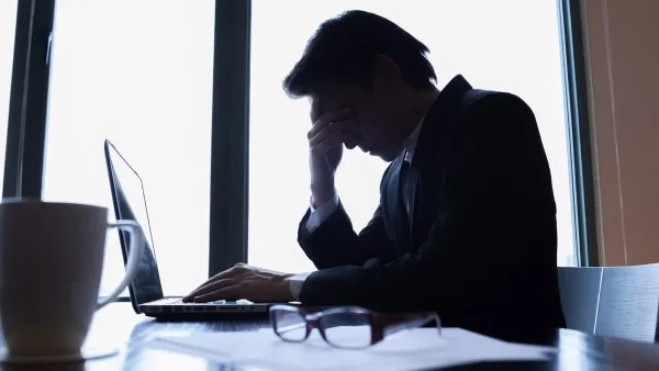 8 رجال أعمال يواجهون تهمًا مثيرة أمام المحكمة الجنائية