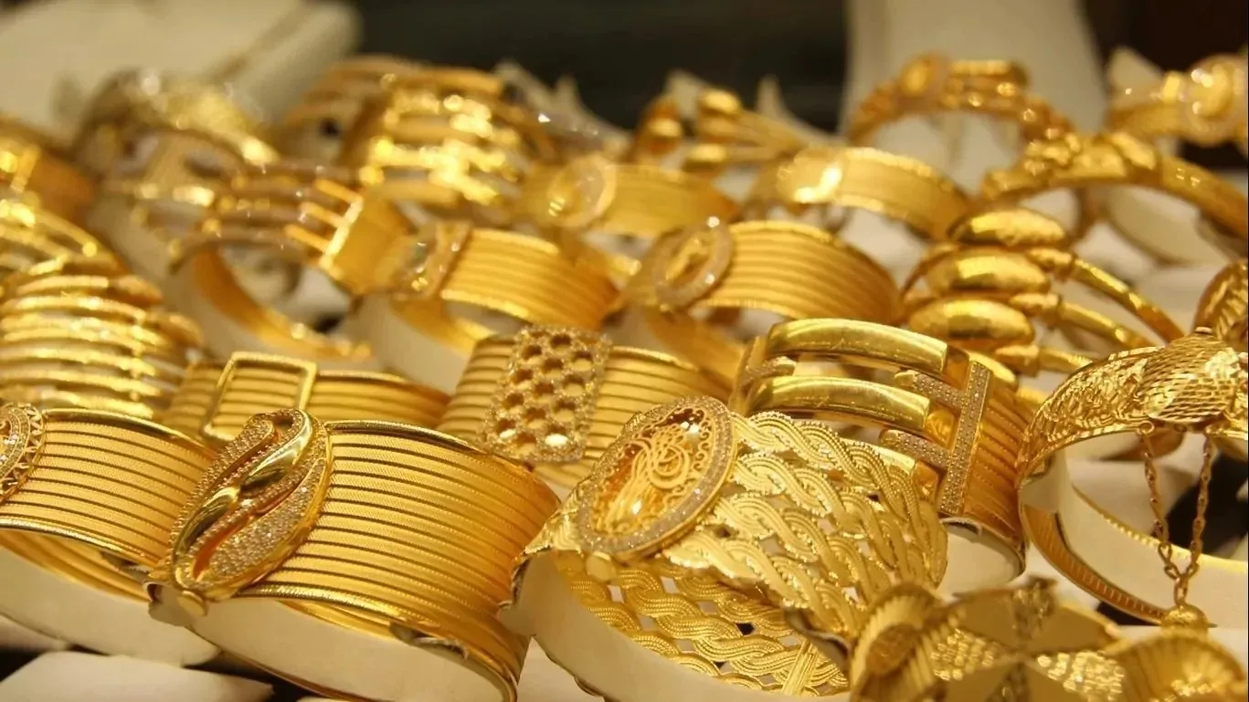 سعر الذهب في الإمارات بتاريخ 11 يونيو.. عيار 24 يتجاوز 200 درهم سعر الذهب في الإمارات بتاريخ 11 يونيو.. عيار 24 يتجاوز 200 درهم