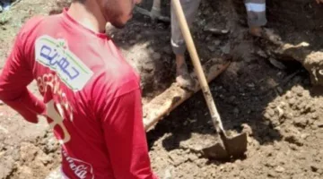 اللودر يتسبب في السيطرة على تسرب غاز بقرية ‘تلة’ في المنيا
