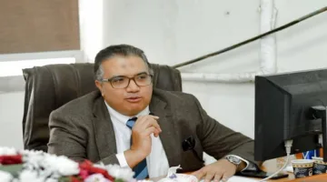 رئيس جامعة المنوفية يُعيّن الدكتور أحمد الجمال عميدًا لمعهد الأورام في إطار خطة استراتيجية جديدة.