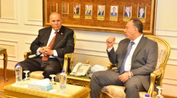 محافظ أسيوط لرئيس هيئة قضايا الدولة: نفخر بتواجد المعلم القضائي الجديد
