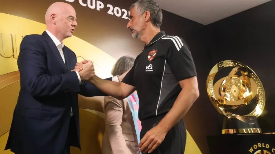 بطولة كأس العالم للأندية | إنفانتينو: الجميع يدرك تاريخ الأهلي.. والنادي يعتبر حياة لجماهيره بطولة كأس العالم للأندية | إنفانتينو: الجميع يدرك تاريخ الأهلي.. والنادي يعتبر حياة لجماهيره