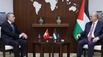 رئيس الحكومة الفلسطينية يناقش مع وزير خارجية سويسرا جهود إنهاء النزاع في غزة